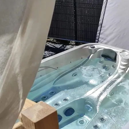 Mobil-home A Valras-plage Au Les Sables Du Midi