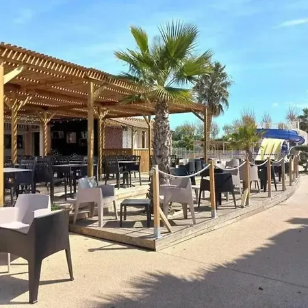 Mobil-home A Valras-plage Au Les Sables Du Midi Campsite *
