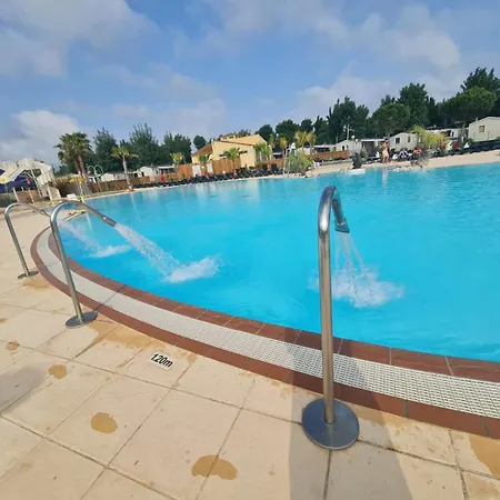 Mobil-home A Valras-plage Au Les Sables Du Midi Serignan