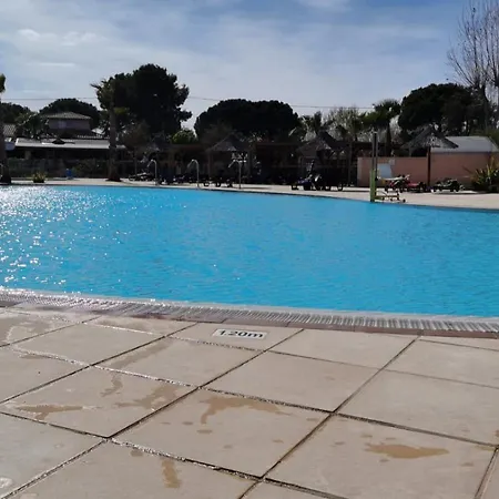 Mobil-home A Valras-plage Au Les Sables Du Midi Campsite *