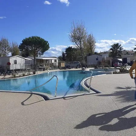 Campsite Mobil-home A Valras-plage Au Les Sables Du Midi