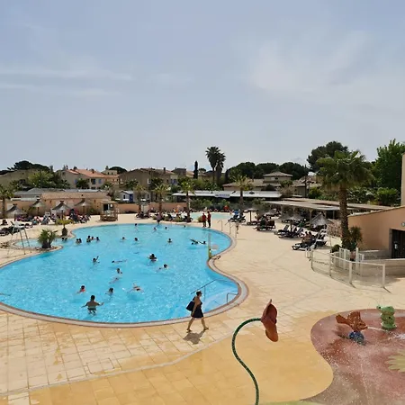 Mobil-home A Valras-plage Au Les Sables Du Midi Campsite *